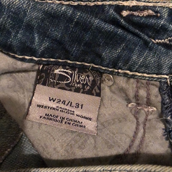 Jeans - Picture 3 of 4